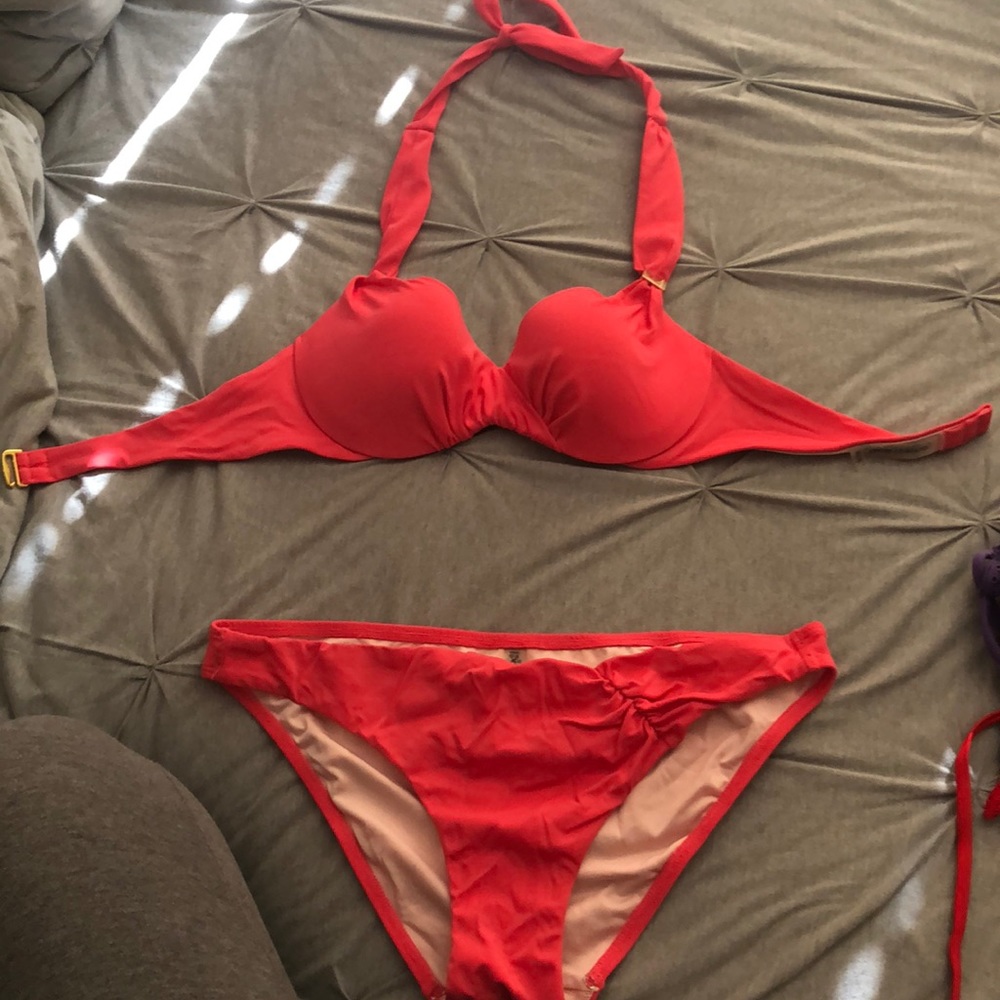 Coral Victoria’s swim suit set